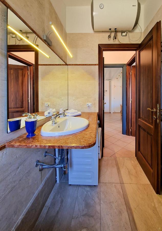 לה מדלנה Murphy Holiday Home - Residenza Aldo Moro 02 מראה חיצוני תמונה